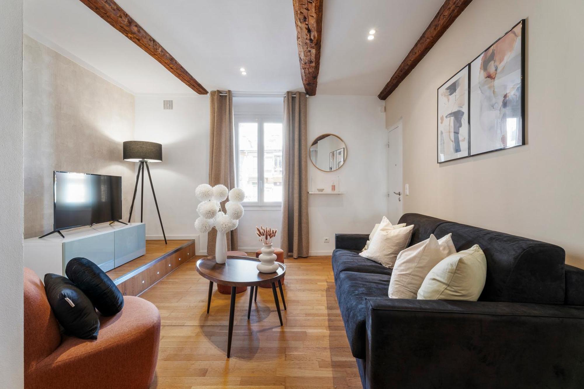 Renting - 9b Massena - Chic Escape In The Heart Of Comfort & Charm ! Appartamento Nizza