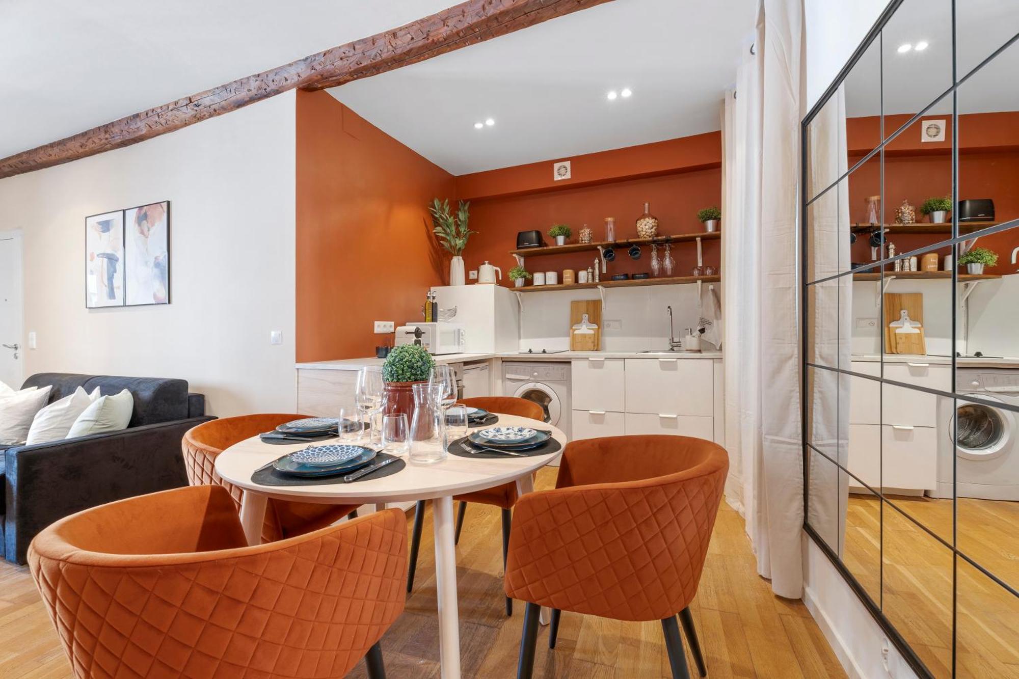 Appartamento Renting - 9b Massena - Chic Escape In The Heart Of Comfort & Charm ! Nizza