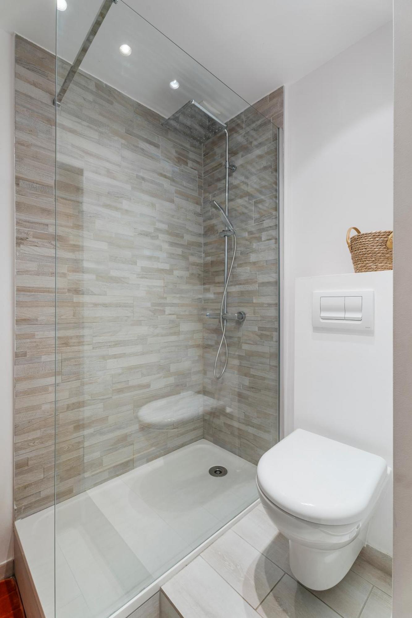 Renting - 9b Massena - Chic Escape In The Heart Of Comfort & Charm ! Appartamento Nizza